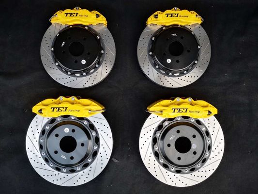 comprare BBK Big Brake Kit 6 piston Caliper per Infiniti Q50 con rotore 355*32mm anteriore e posteriore P60S P40S-R fabbricazione online