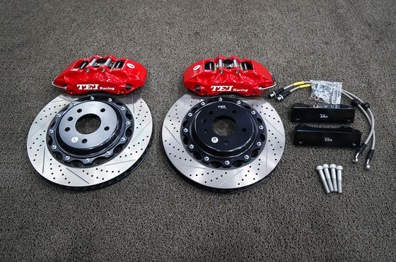 comprare Kit freno grande per Cadillac CT4 installato TEI Racing P60S Forgiato 6 pinze a pistoni fabbricazione online