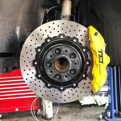 comprare Kit di freno grande per BMW E60 M5 20 pollici ruota anteriore 405 * 34 e posteriore 380 * 28 rotore perforato fabbricazione online