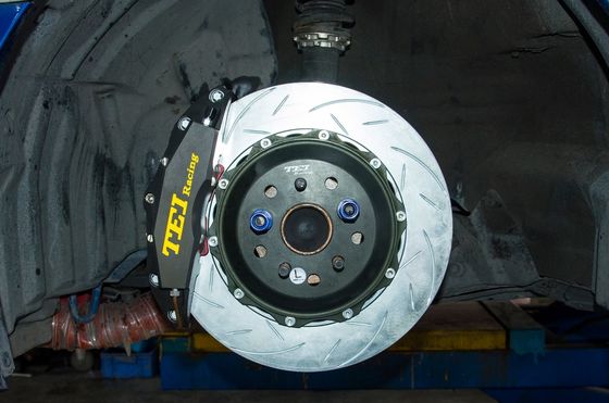 comprare BBK per Subaru WRX / STi Kit freno grande P60S anteriore forgiato 6 pinze a pistoni 18 pollici ruota fabbricazione online